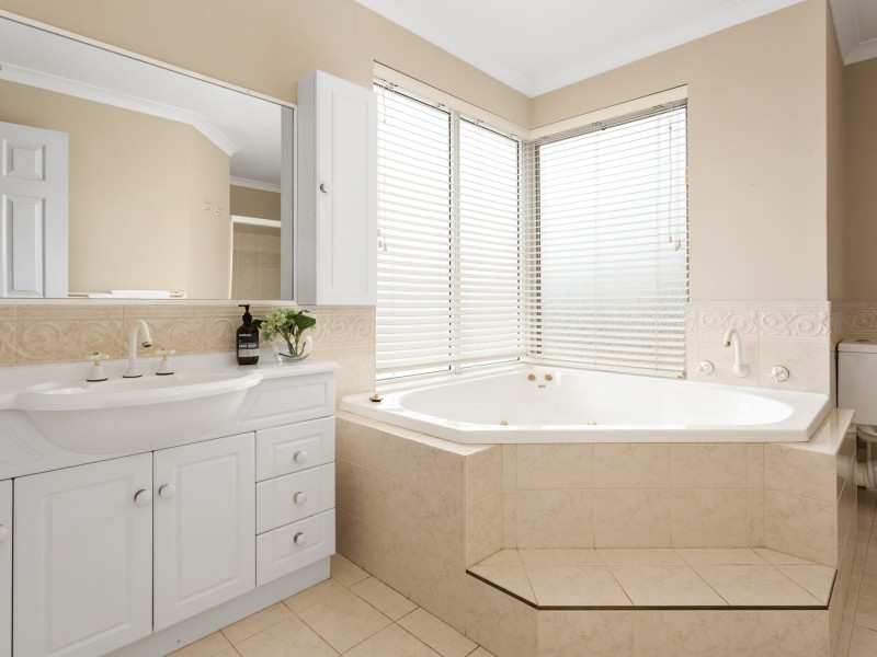 72 GLENELG STREET, Mount Pleasant WA 6153