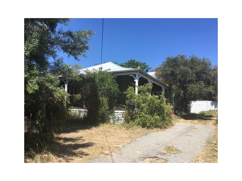 13 Carrington Street, Palmyra WA 6157