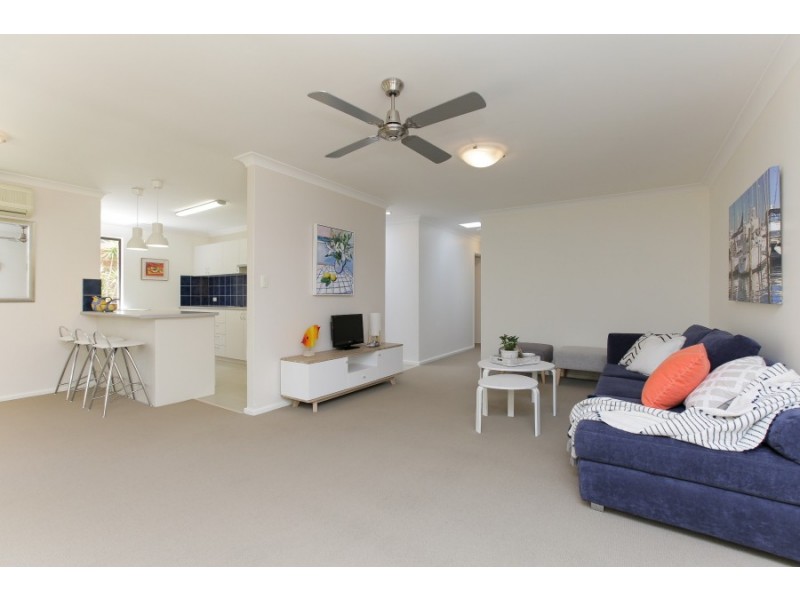 2/19 FIONN COURT, Ardross WA 6153