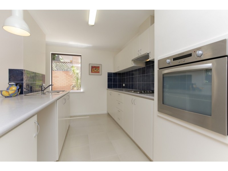 2/19 FIONN COURT, Ardross WA 6153