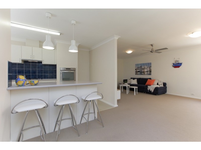 2/19 FIONN COURT, Ardross WA 6153