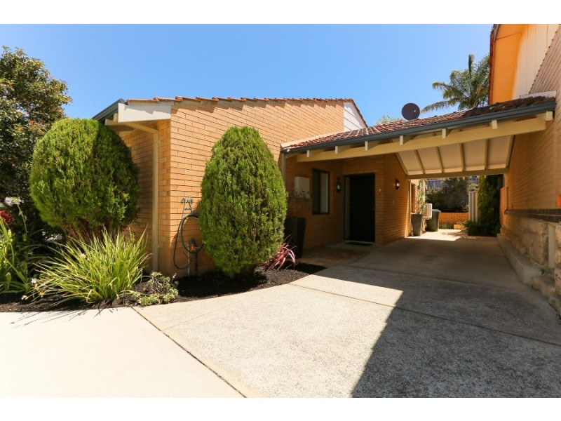 2/19 FIONN COURT, Ardross WA 6153