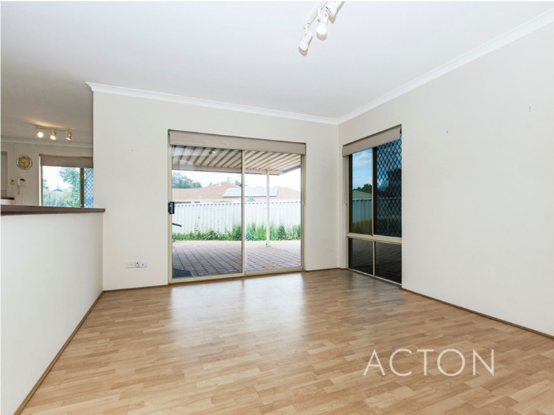 20 Catalpa Crescent, South Lake WA 6164