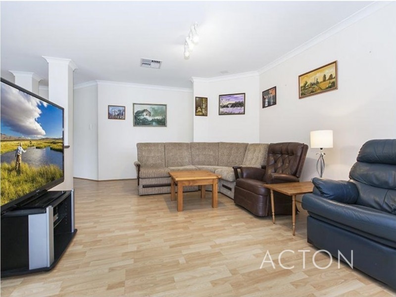 20 Catalpa Crescent, South Lake WA 6164