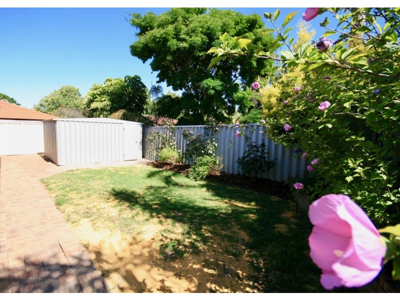 4 CURRAN PLACE, Leeming WA 6149