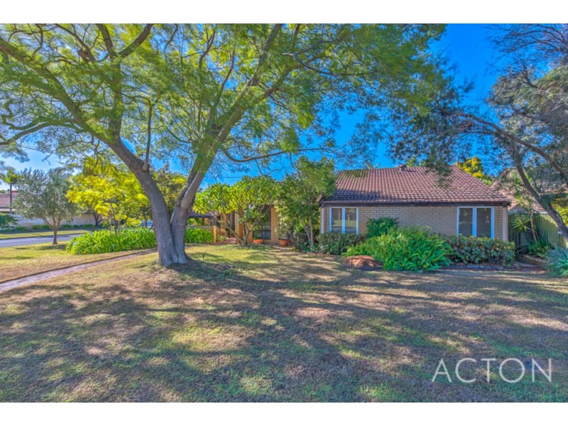 8 London Way, Bateman WA 6150