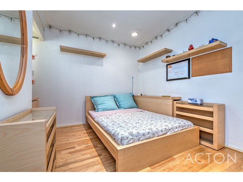 8 London Way, Bateman WA 6150