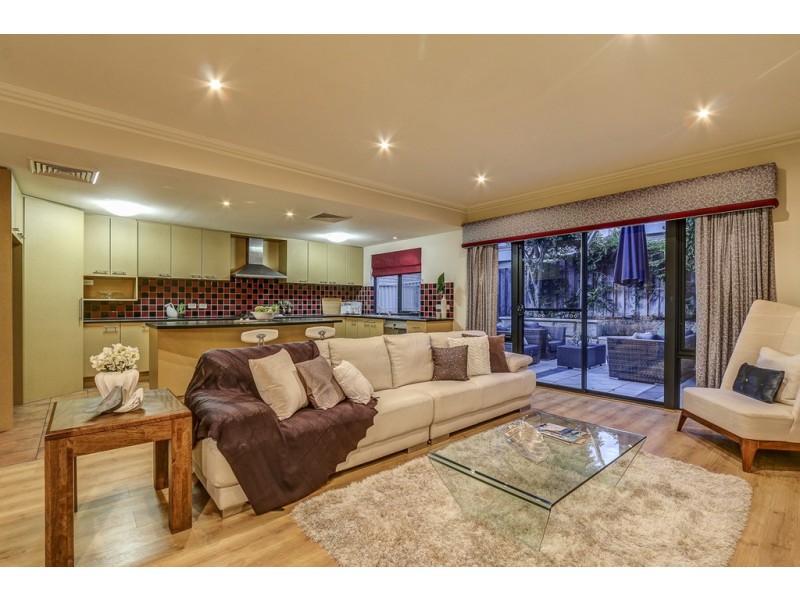 33 Reeve Street, Swanbourne WA 6010