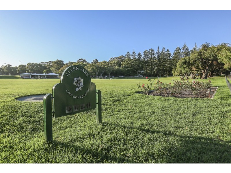 33 Reeve Street, Swanbourne WA 6010