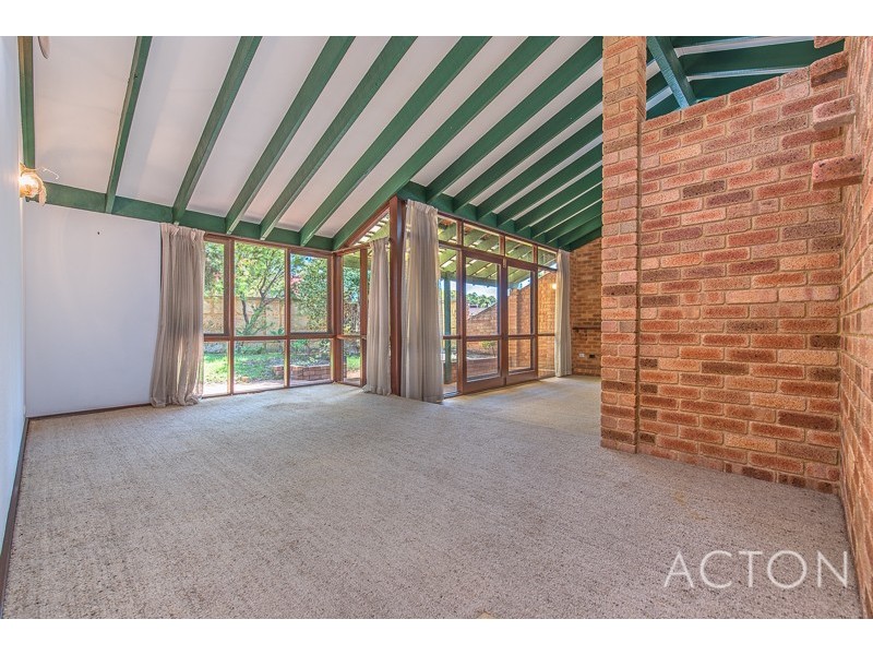22 Connelly Way, Booragoon WA 6154