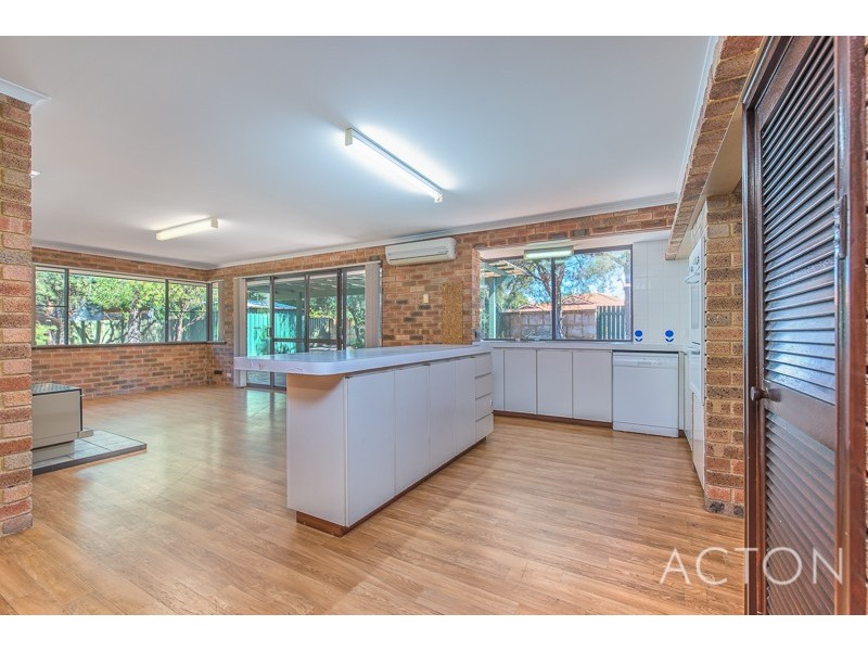 22 Connelly Way, Booragoon WA 6154