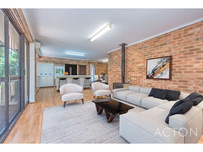 22 Connelly Way, Booragoon WA 6154