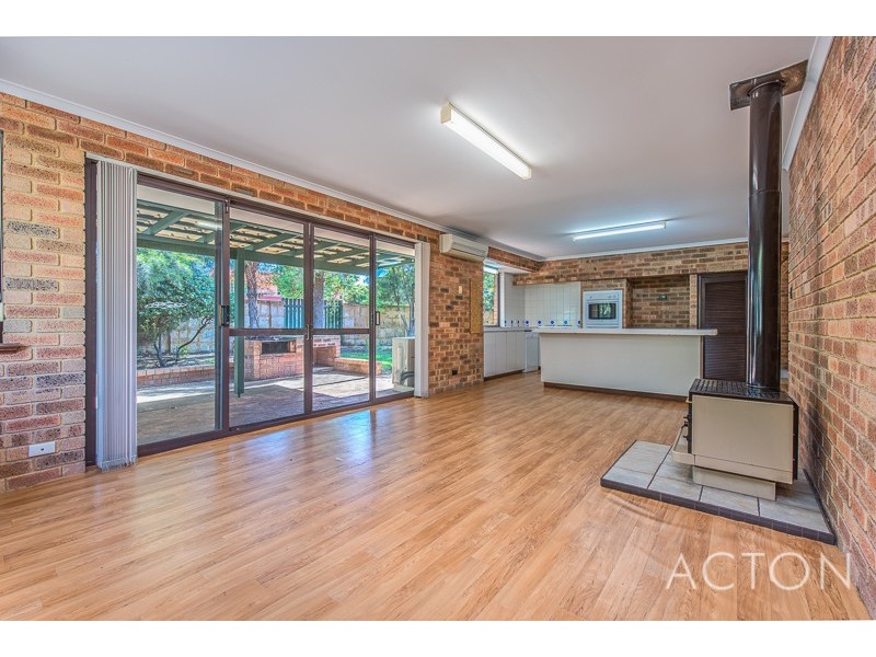 22 Connelly Way, Booragoon WA 6154