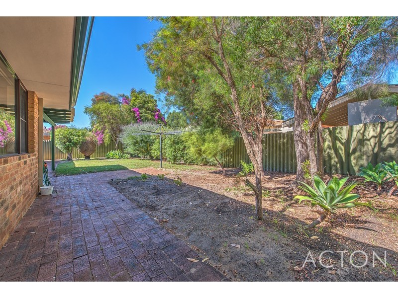 22 Connelly Way, Booragoon WA 6154