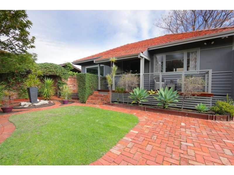 233 Stock Road, Palmyra WA 6157