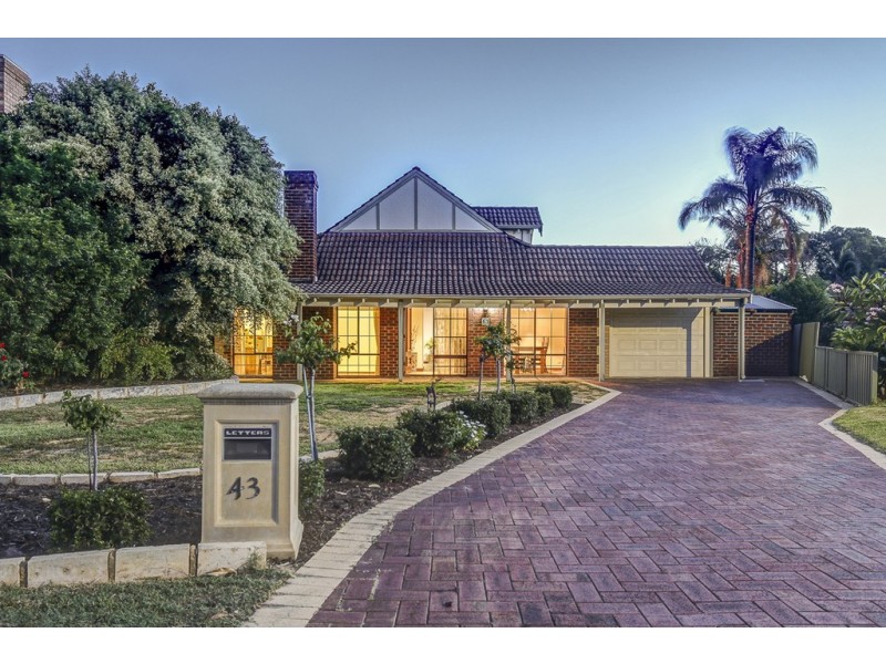 43 Connelly Way, Booragoon WA 6154