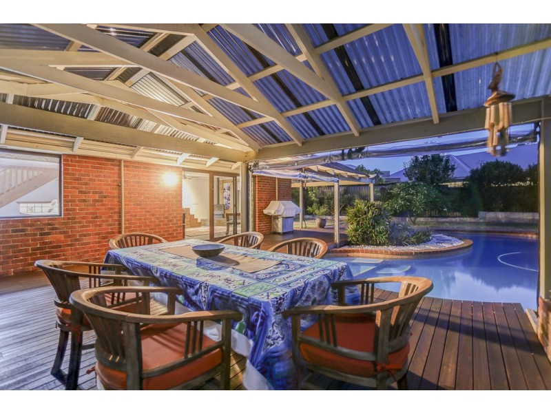 43 Connelly Way, Booragoon WA 6154