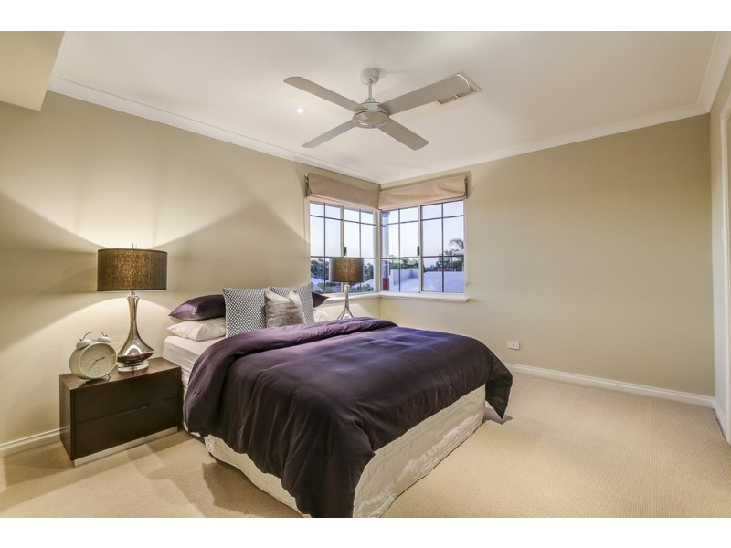 42 Raymond Street, Mount Pleasant WA 6153