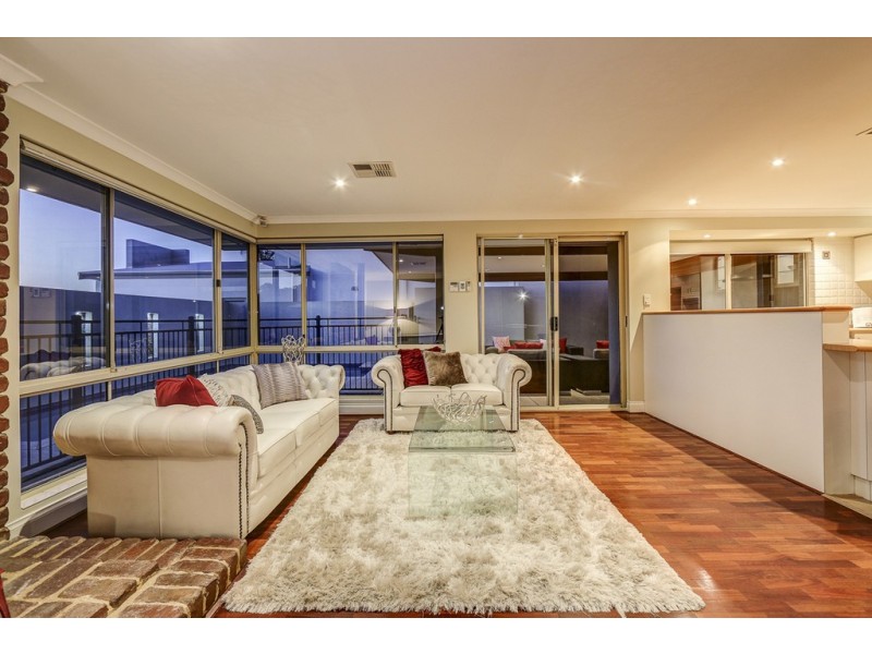 42 Raymond Street, Mount Pleasant WA 6153