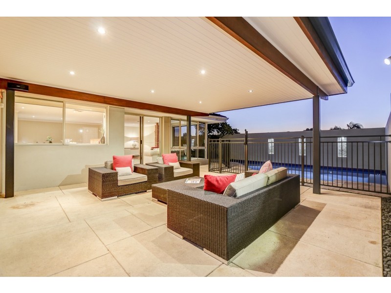 42 Raymond Street, Mount Pleasant WA 6153