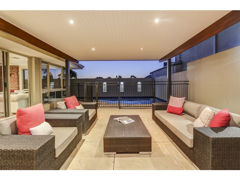 42 Raymond Street, Mount Pleasant WA 6153