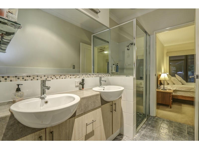 2B Klem Road, Ardross WA 6153