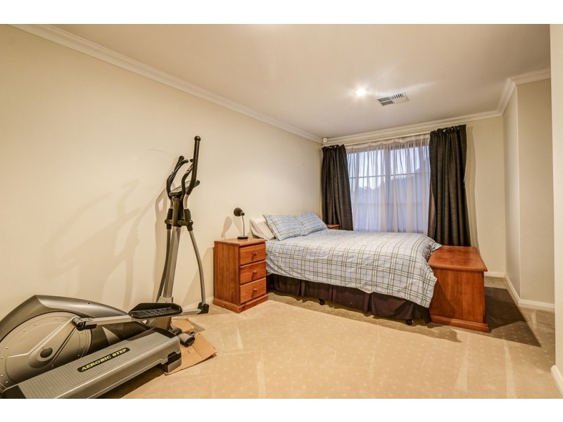 5a Henley Road, Mount Pleasant WA 6153