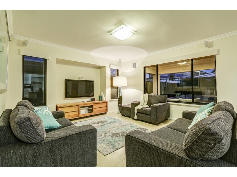 5a Henley Road, Mount Pleasant WA 6153