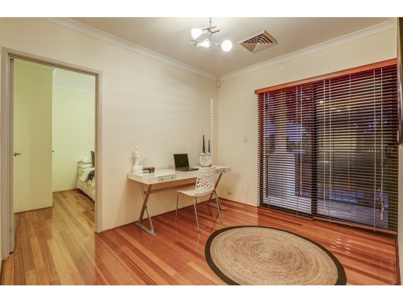 33 Riseley Street, Ardross WA 6153