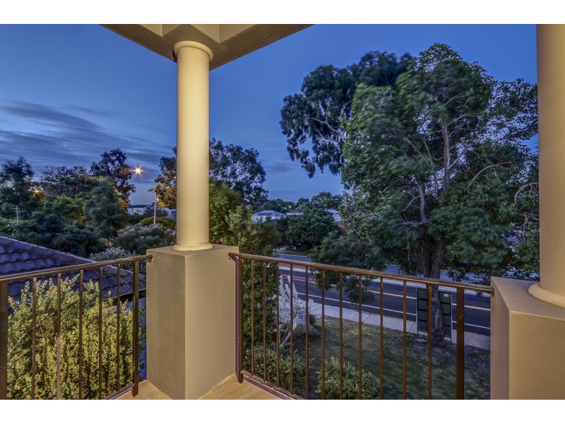 33 Riseley Street, Ardross WA 6153