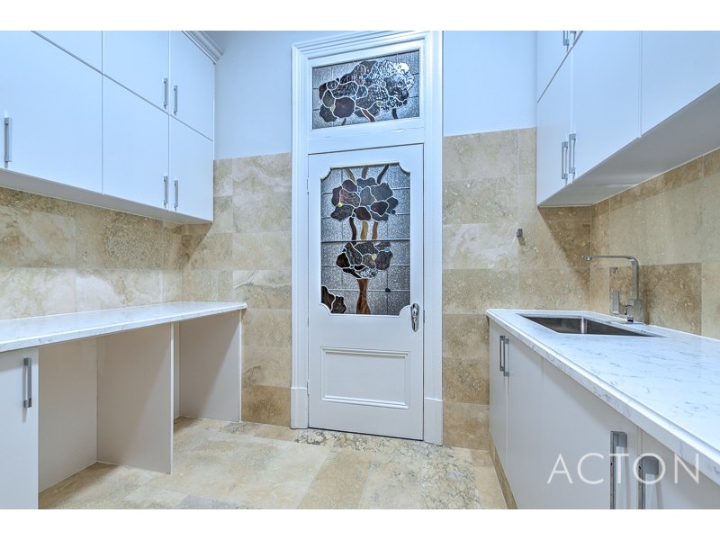 62 Staton Road, East Fremantle WA 6158