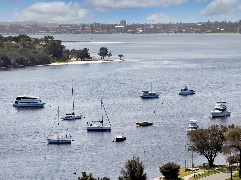 4 Lee Place, Bicton WA 6157