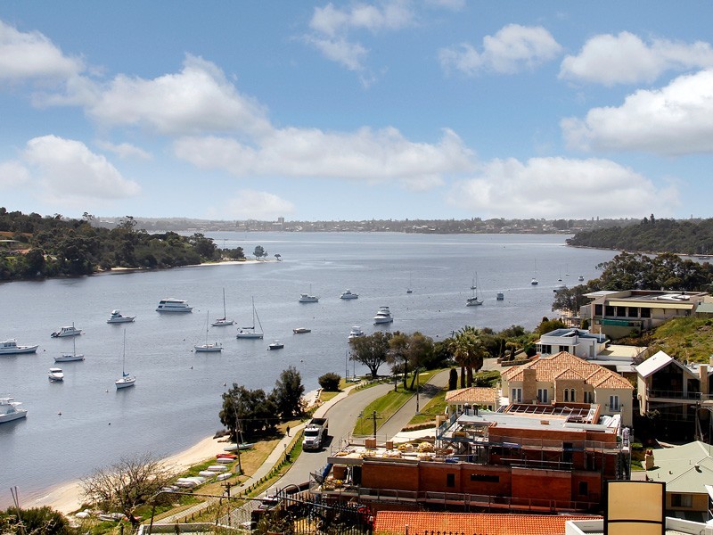 4 Lee Place, Bicton WA 6157