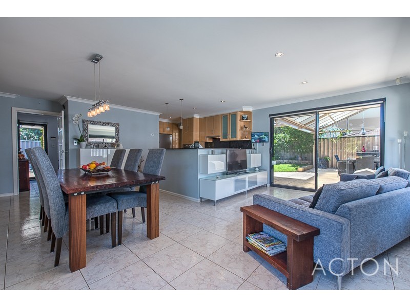 28b Rome Road, Alfred Cove WA 6154