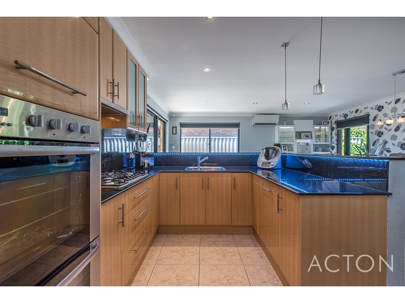 28b Rome Road, Alfred Cove WA 6154