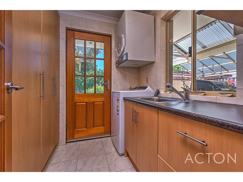 28b Rome Road, Alfred Cove WA 6154