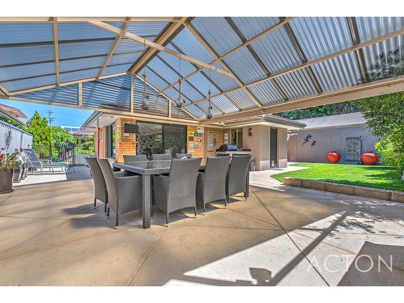 28b Rome Road, Alfred Cove WA 6154