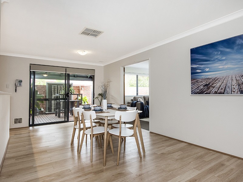 1/188 Kitchener Road, Booragoon WA 6154