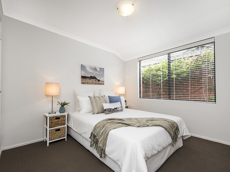 1/188 Kitchener Road, Booragoon WA 6154
