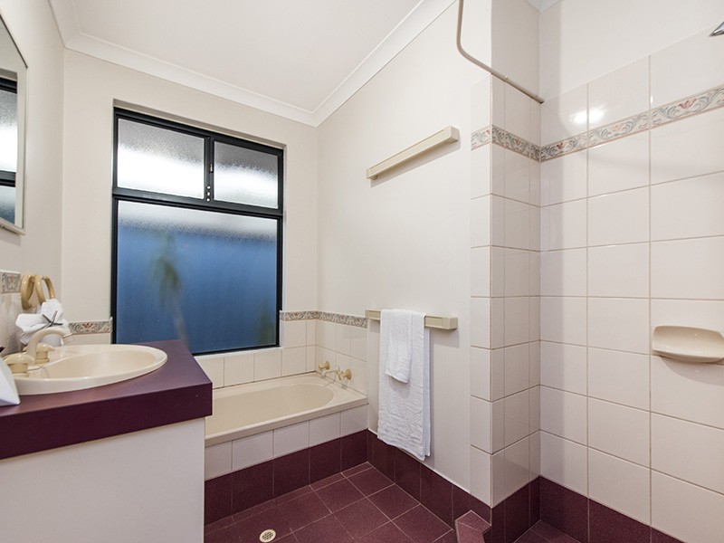 1/188 Kitchener Road, Booragoon WA 6154