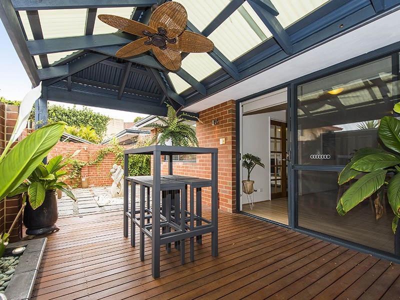 1/188 Kitchener Road, Booragoon WA 6154