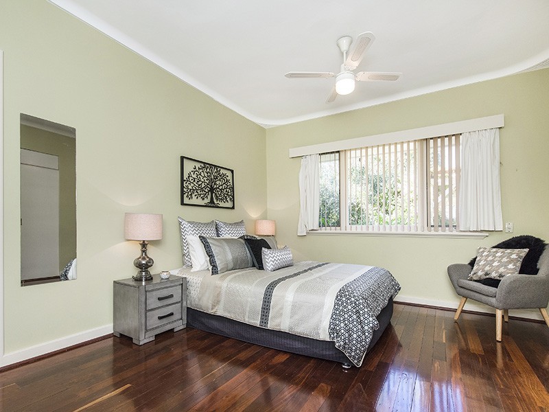 5 Carroll Street, Ardross WA 6153