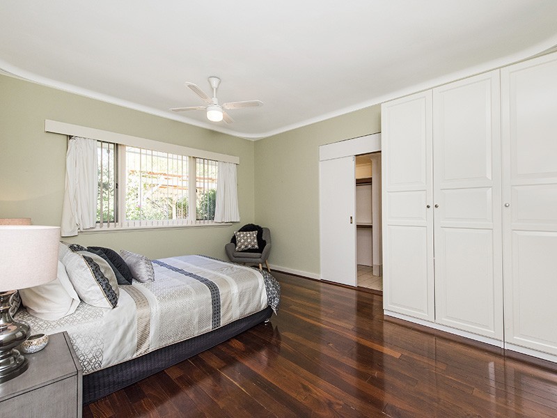 5 Carroll Street, Ardross WA 6153