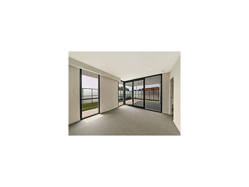 4/3 Homelea Court, Rivervale WA 6103