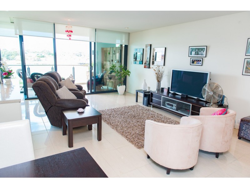 E303/70 Canning Beach Rd, Applecross WA 6153