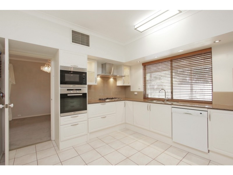 30 Neesham Street, Booragoon WA 6154