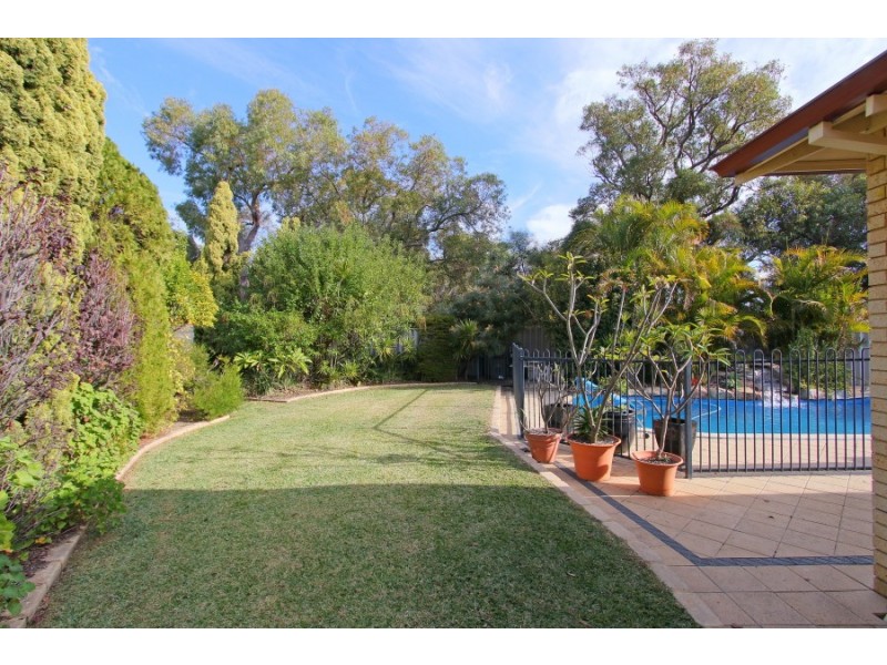 30 Neesham Street, Booragoon WA 6154
