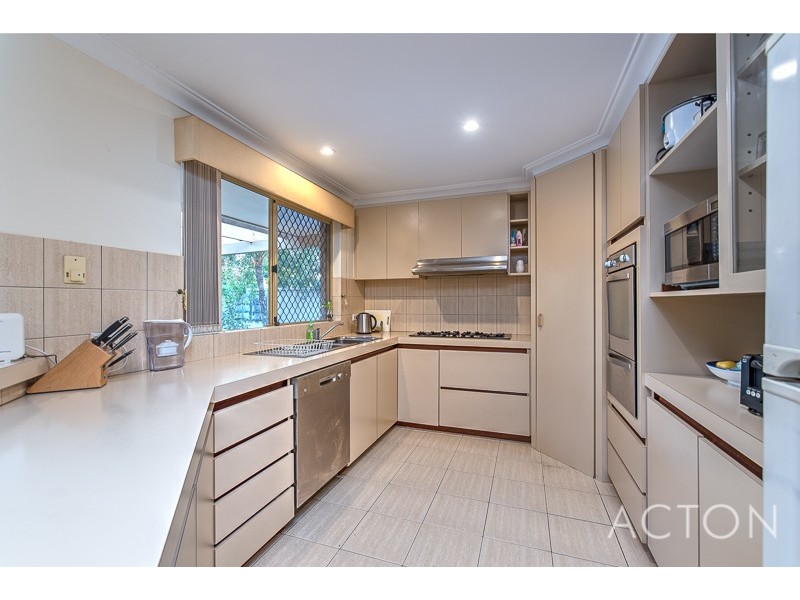 10A Fourth Avenue, Applecross WA 6153
