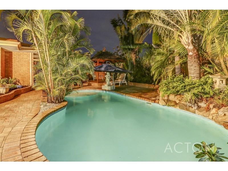 30 Farrington Road, Leeming WA 6149