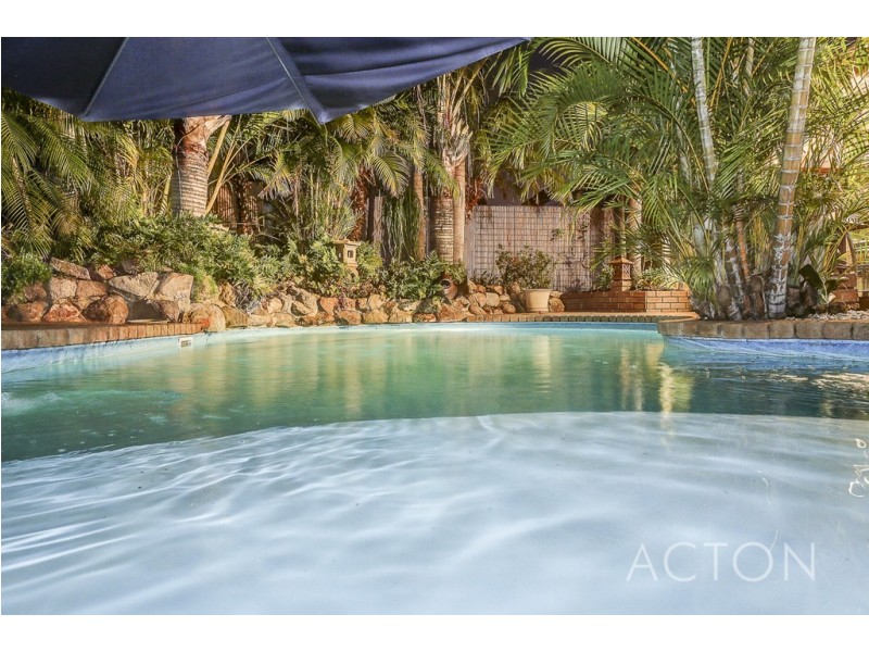 30 Farrington Road, Leeming WA 6149